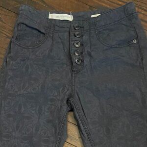 Pilcro and the Letterpress Floral Printed Charcoal Jeans Size 29